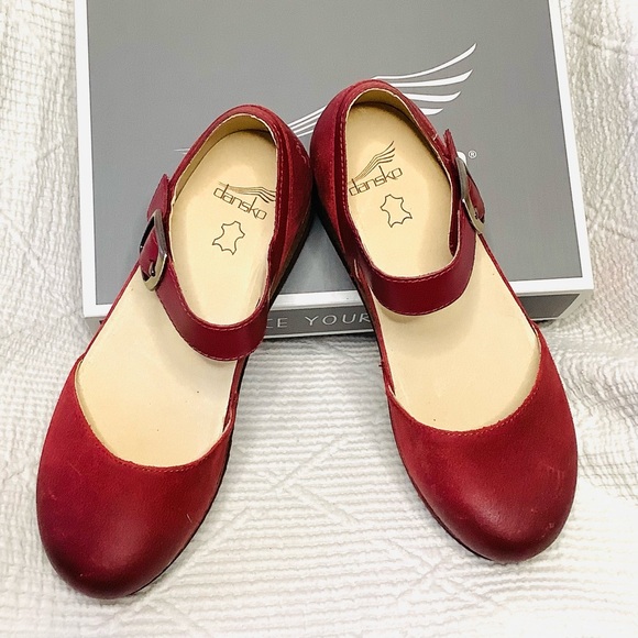 Dansko Mae Red Leather Mary Jane Clogs Comfort Shoes Adjustable Buckle Strap - Picture 4 of 14